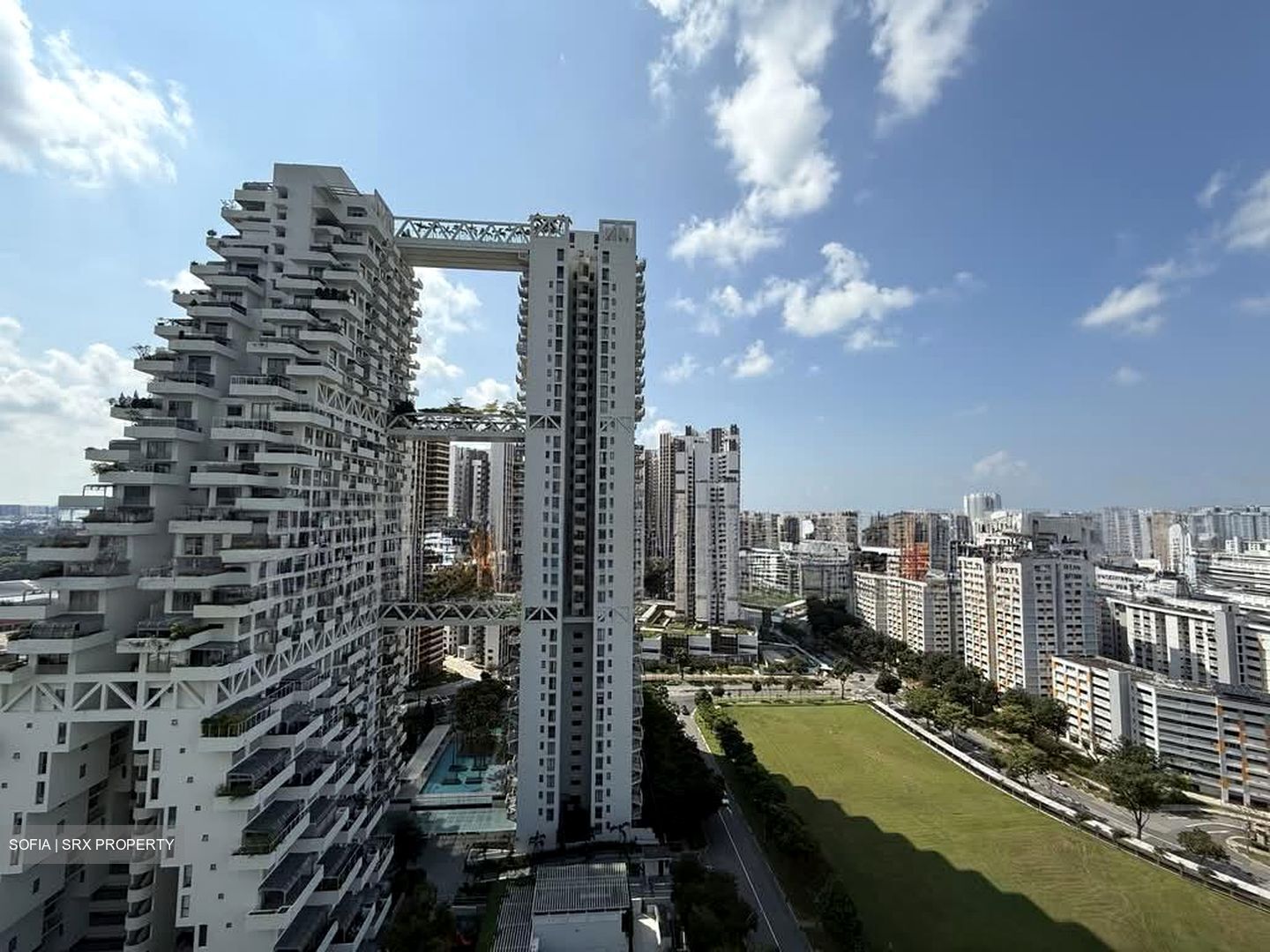 Sky Vue (D20), Condominium #586335031